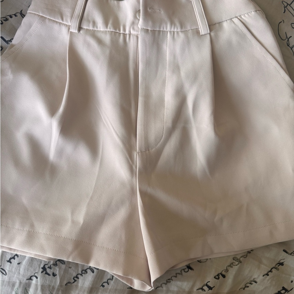 Walter Baker Cream High Waist Women's Shorts